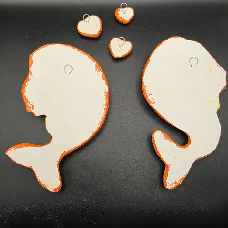 Chalkware Wall Art Fish with Heart Bubbles