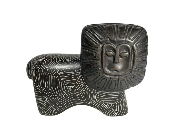 Lion Figurine Hand Carved Soapstone Black White Swirls