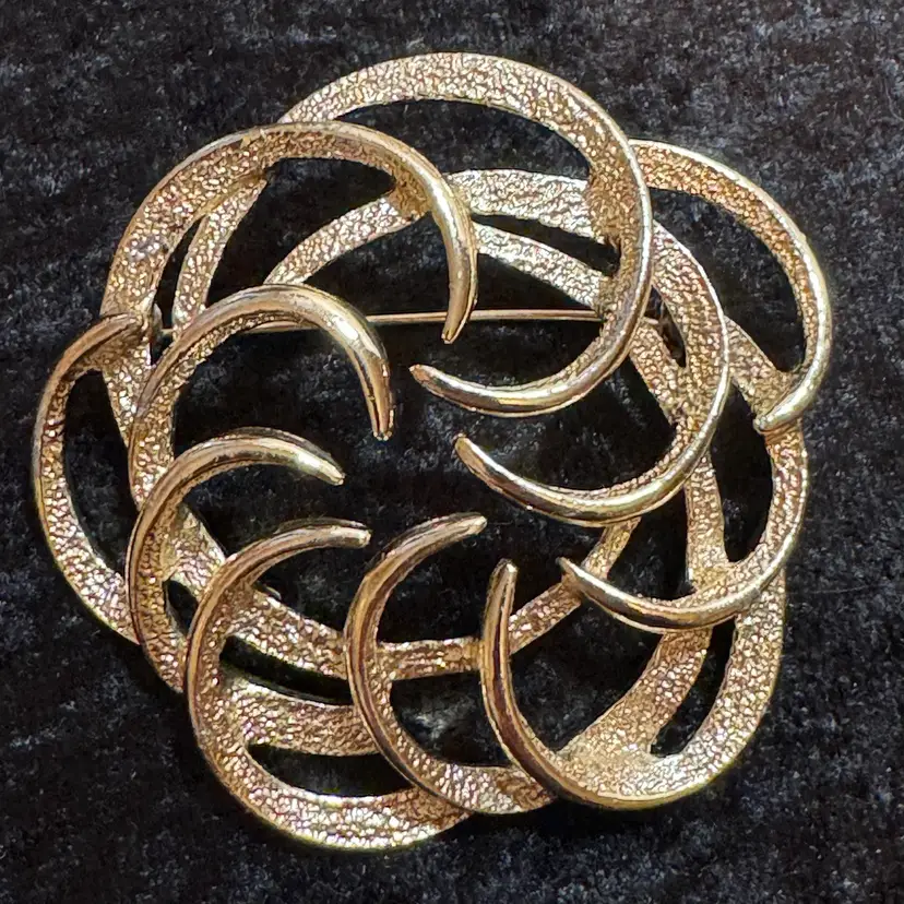 Sarah Coventry Gold Tone Textured & Smooth Swirls 1960's Vintage 2 3/8” Diameter