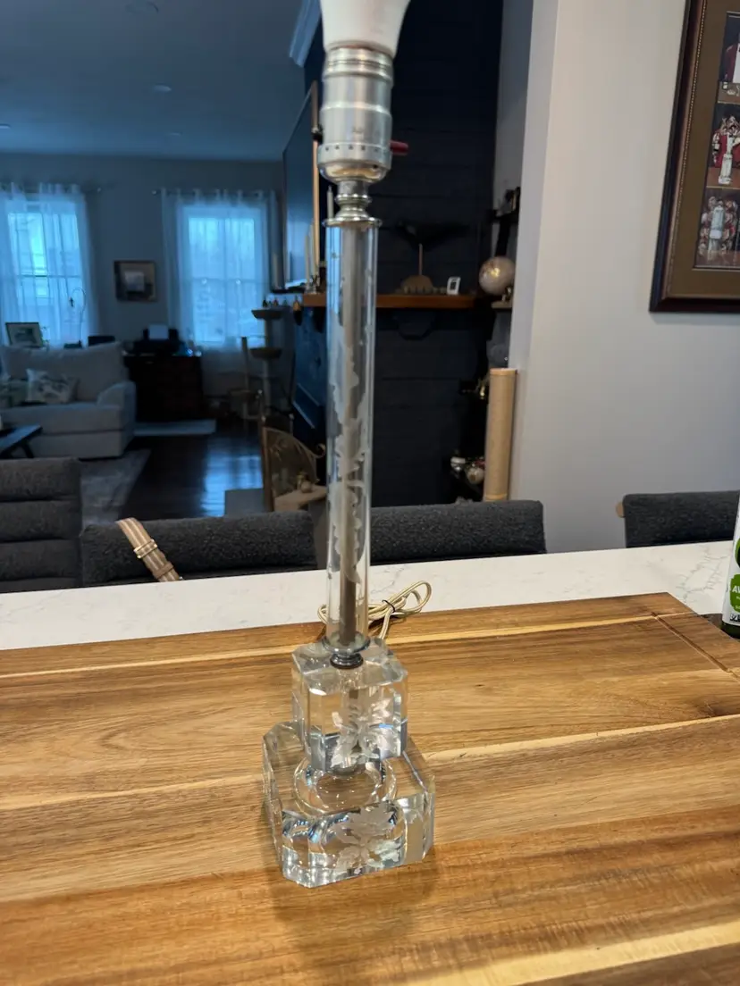 Vintage Schiller Bros. Etched Crystal And Glass Boudoir Lamp