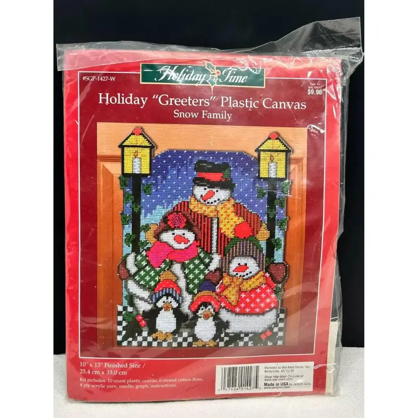 Holiday Time Greeters Plastic Canvas Snow Family Wall Decor Kit-New & Sealed