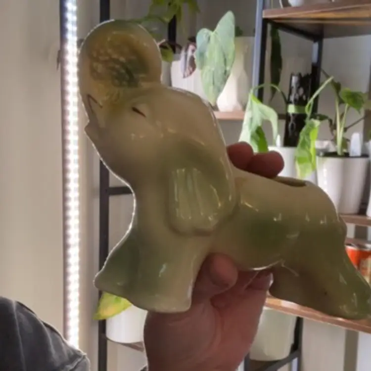 Vintage planter- Shawnee pottery green & cream elephant