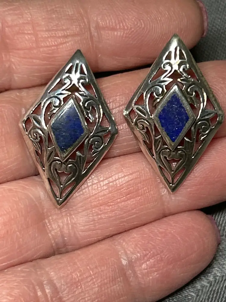 Vintage 925 Sterling Silver Lapis Lazuli Stud Earrings – Diamond Shape Filigree Openwork, Art Nouveau Style – 1 1/4”, 4.2g