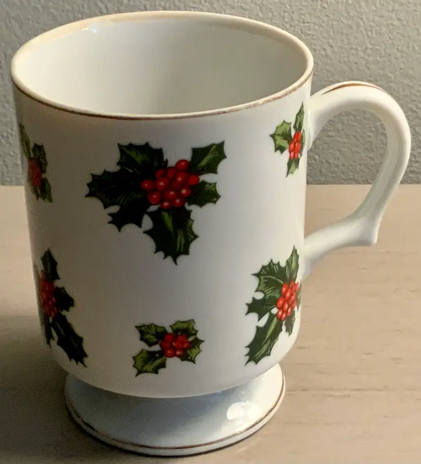 Vintage 1980’s Christmas Holly Berry Footed Coffee Mug, Hand-painted Festive Holiday Drinkware, By Lefton China, Made In Japan, MPN OC1