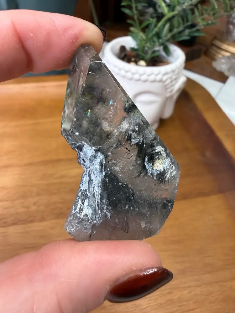 A46 Graphite Included Quartz