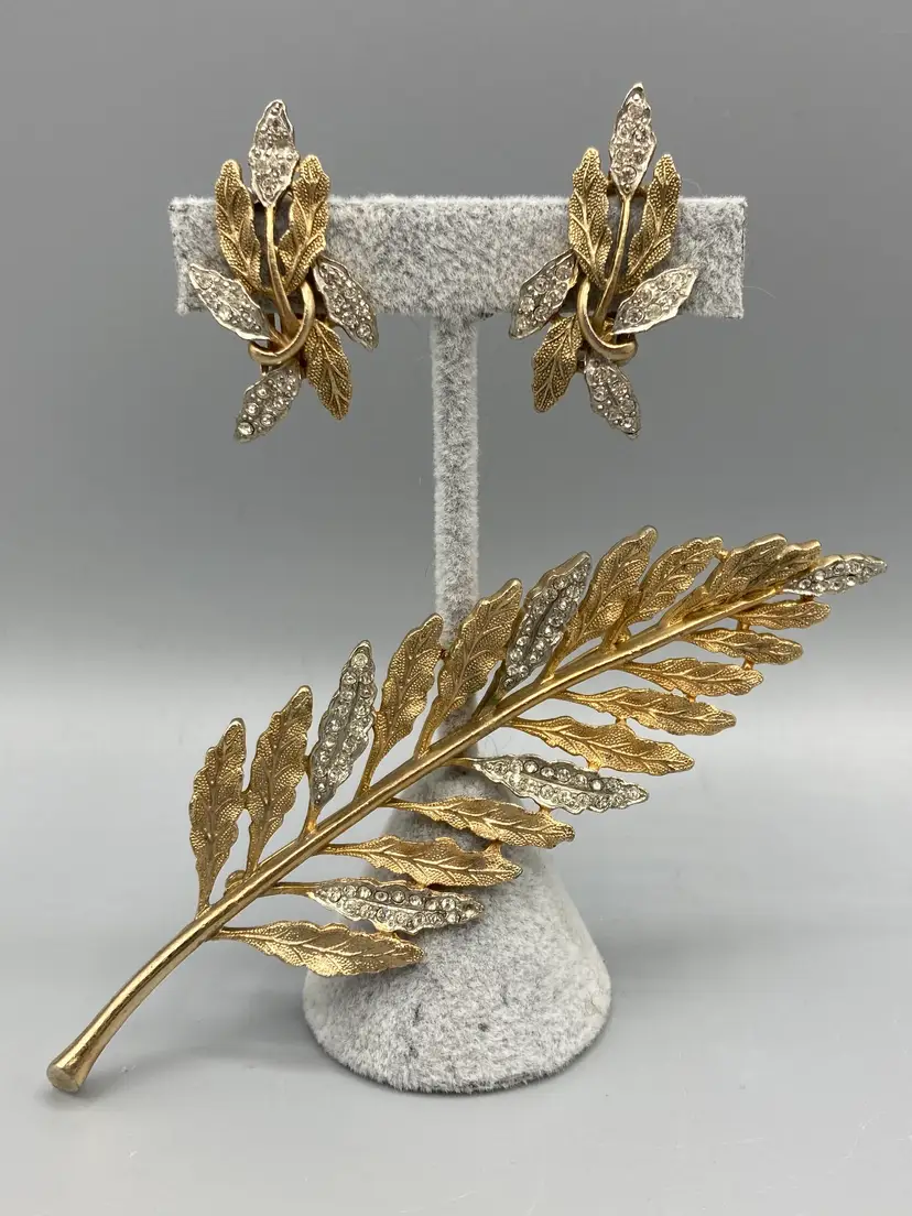 Vintage Gold Tone Leaf Brooch and Earring Set - Marked Pat Pend
