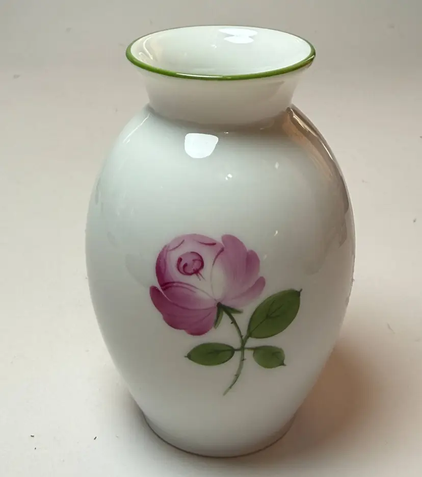 Vintage Signed Wien Augarten Vienna Handpainted Bud Vase Viennes Rose Green Rim