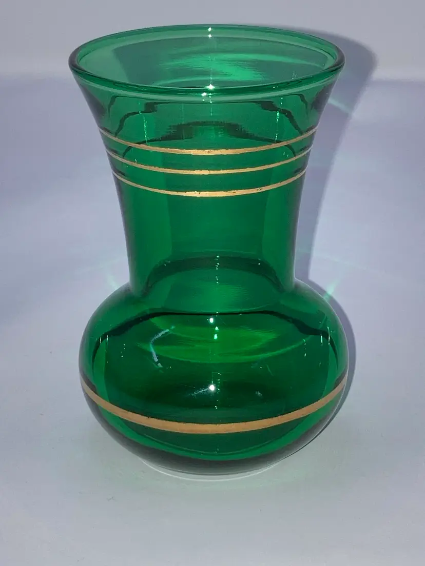 Vintage Anchor Hocking Emerald Green  Glass Bud Vase with Gold Stripes! 2 1/2” Wide x 3 3/4” Tall!