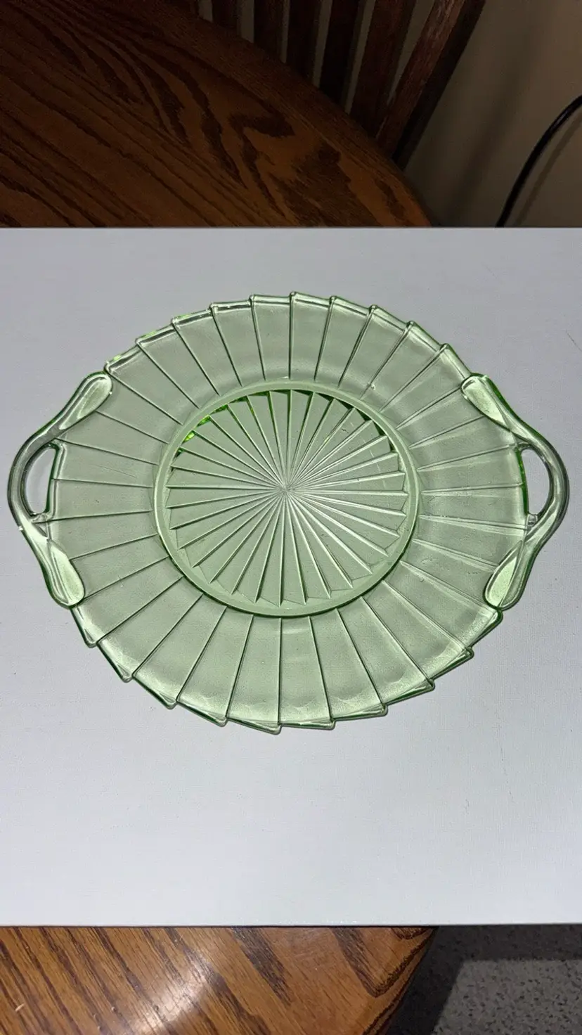 JEANETTE GREEN URANIUM GLASS SIERRA PINWHEEL handled Serving plate GLOW