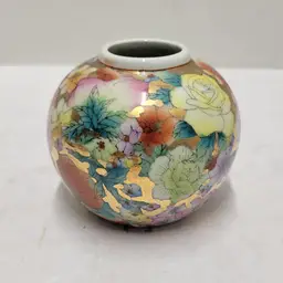 Chinese Handmade Porcelain Vase Jar with Colorful Floral