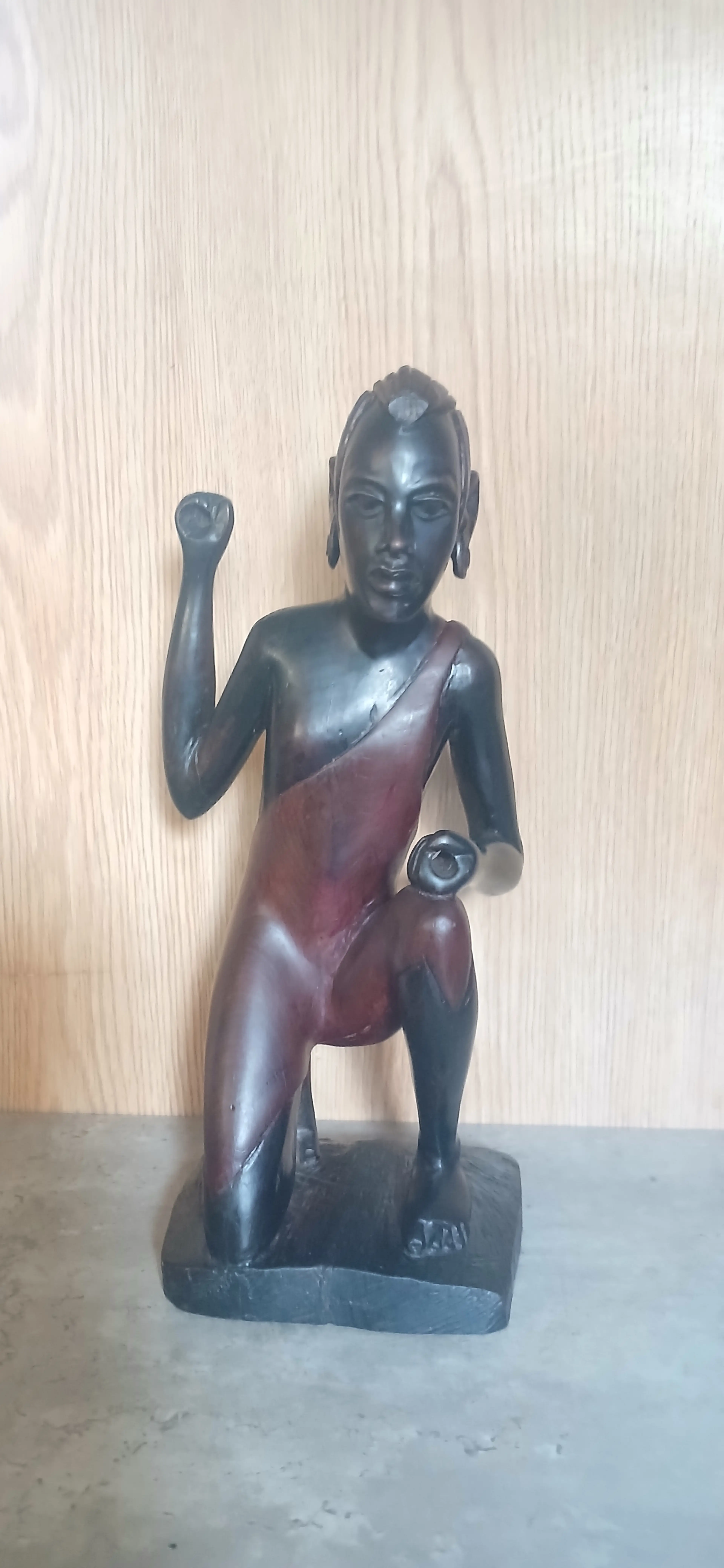 Image 2 of 12
