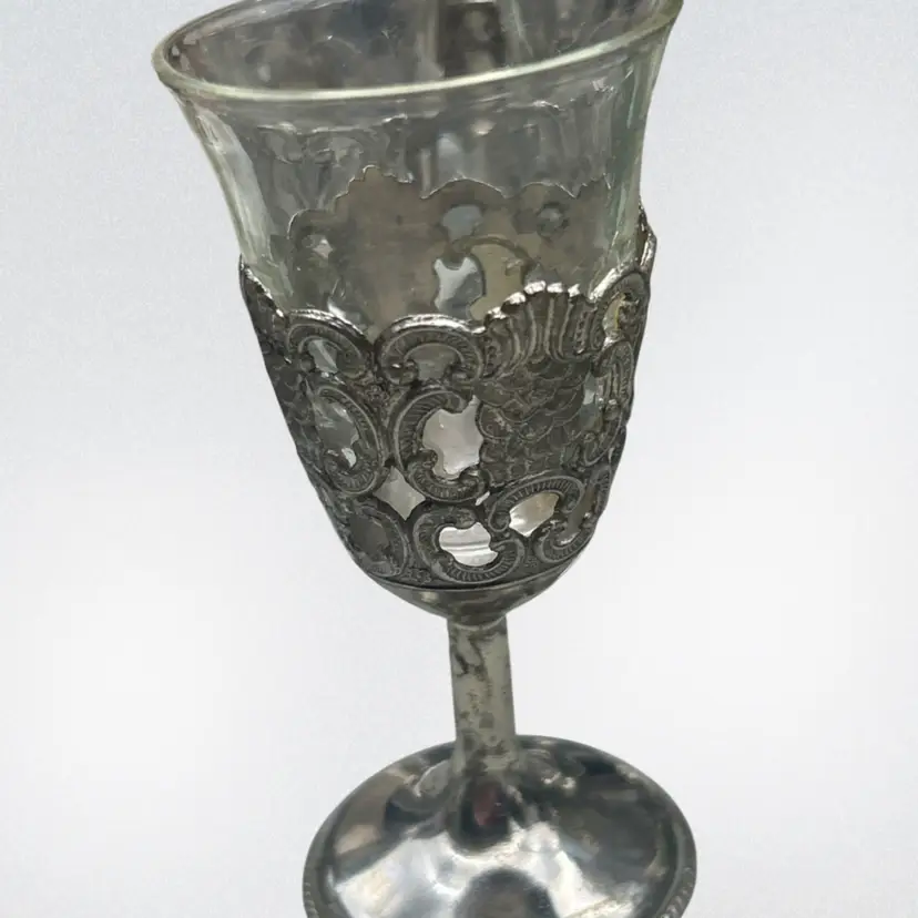 #01 Set of 6 Vintage Silver Tone Filigree Cordial Glasses Ornate Metal Overlay Goblets