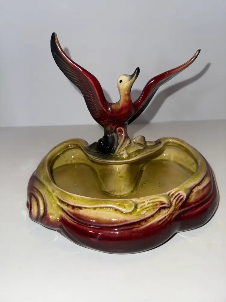 Hull Duck Planter