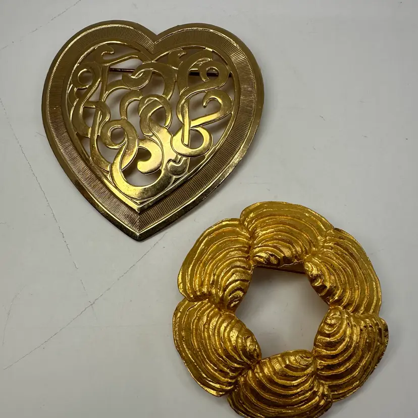 Lot/2 Large Gold Toned Brooches