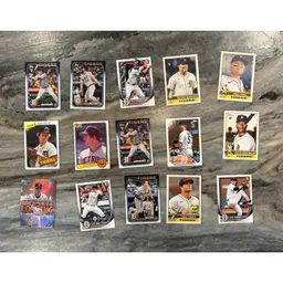 Lot Of 15 Detroit Tigers Cards