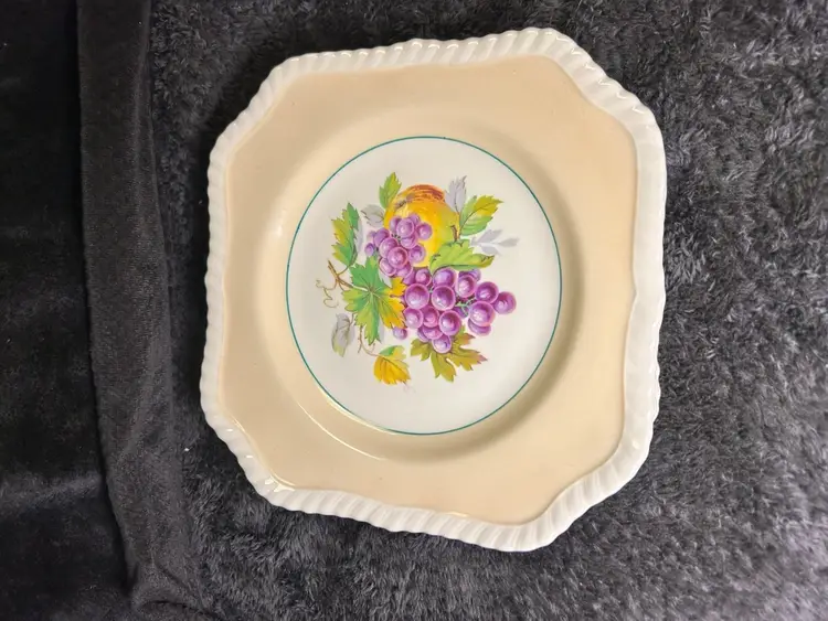 Set Of 4 Vintage Johnson Bros Square California 8” Plates