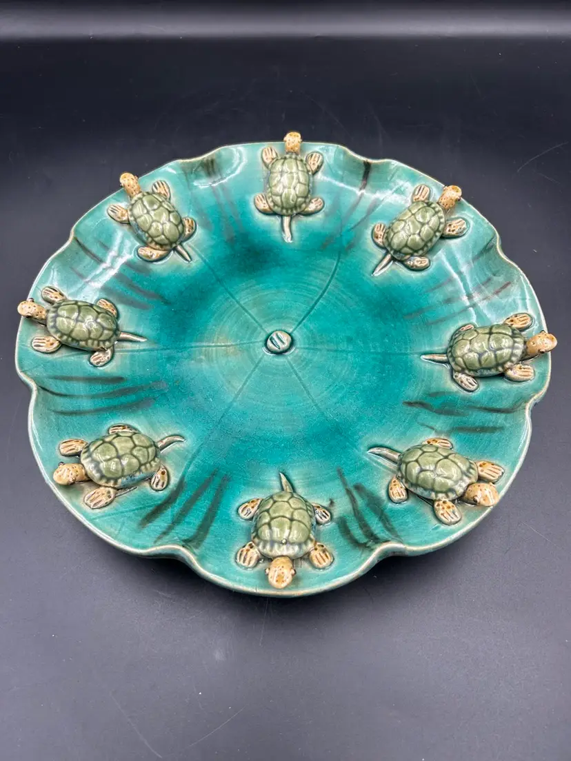 Vintage Majolica 8 Relief Molded Turtles On Large Green/turquoise Leaf Dish