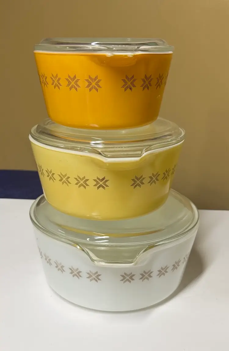 Pyrex Town & Country 473, 474 & 475 Casserole Dishes set all with Lids