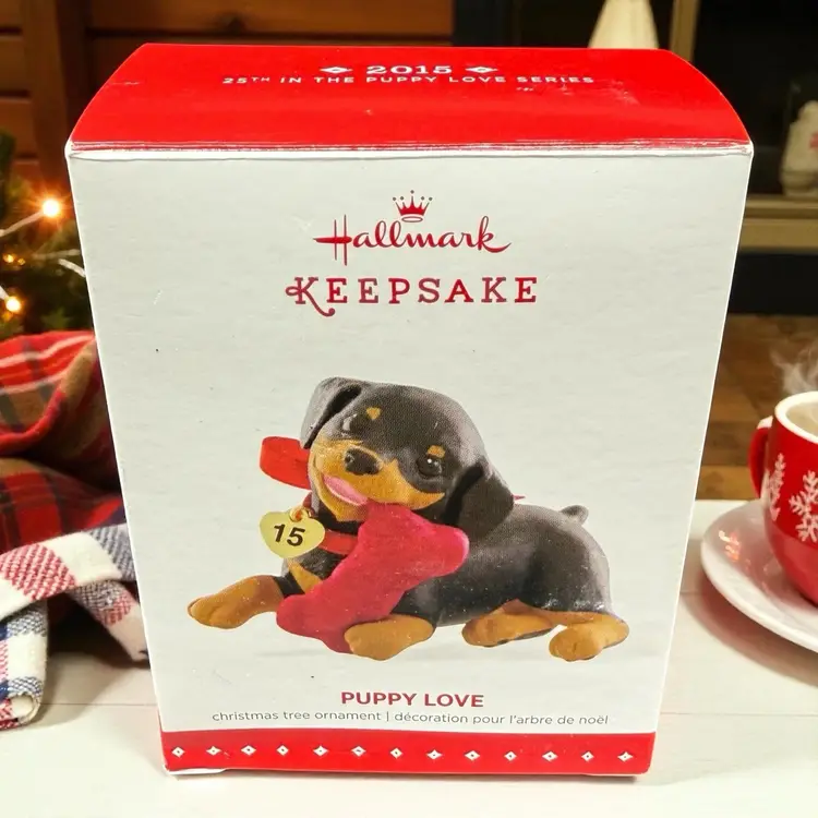 2015 Hallmark Keepsake Christmas Ornament Puppy Love 25th in Series