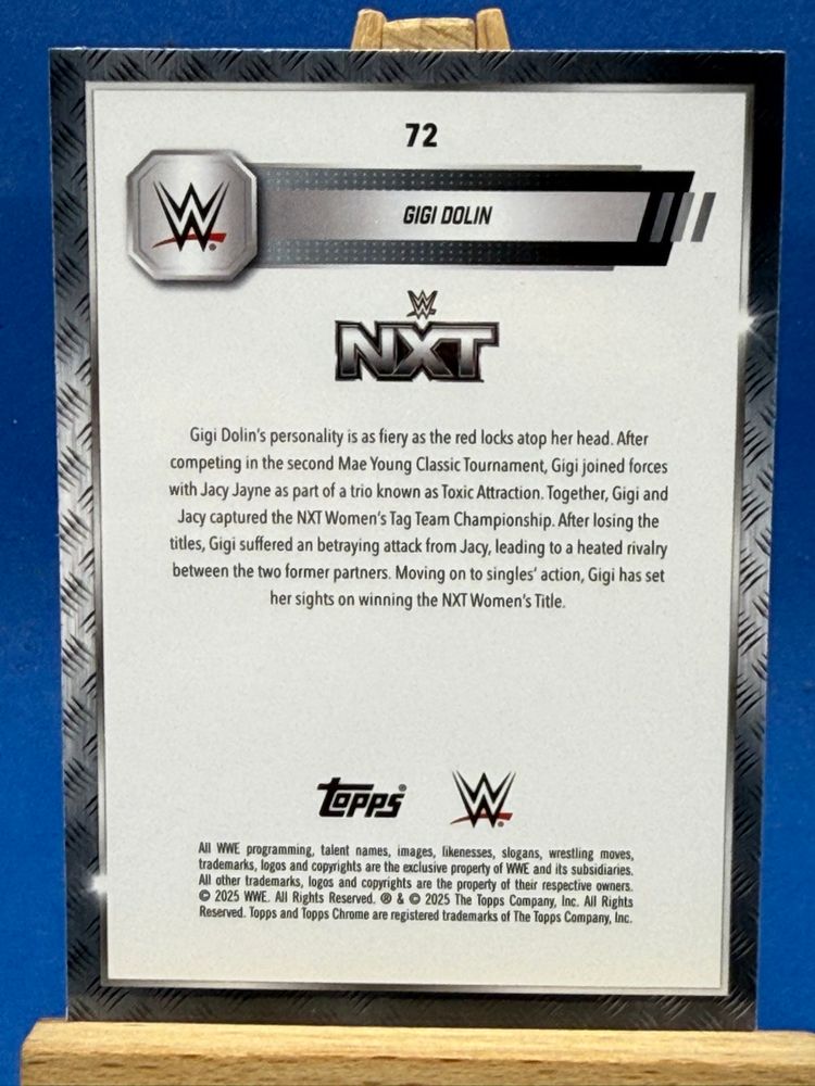 2025 WWE Topps Chrome Gigi Dolin #72 Prism Refractor A42