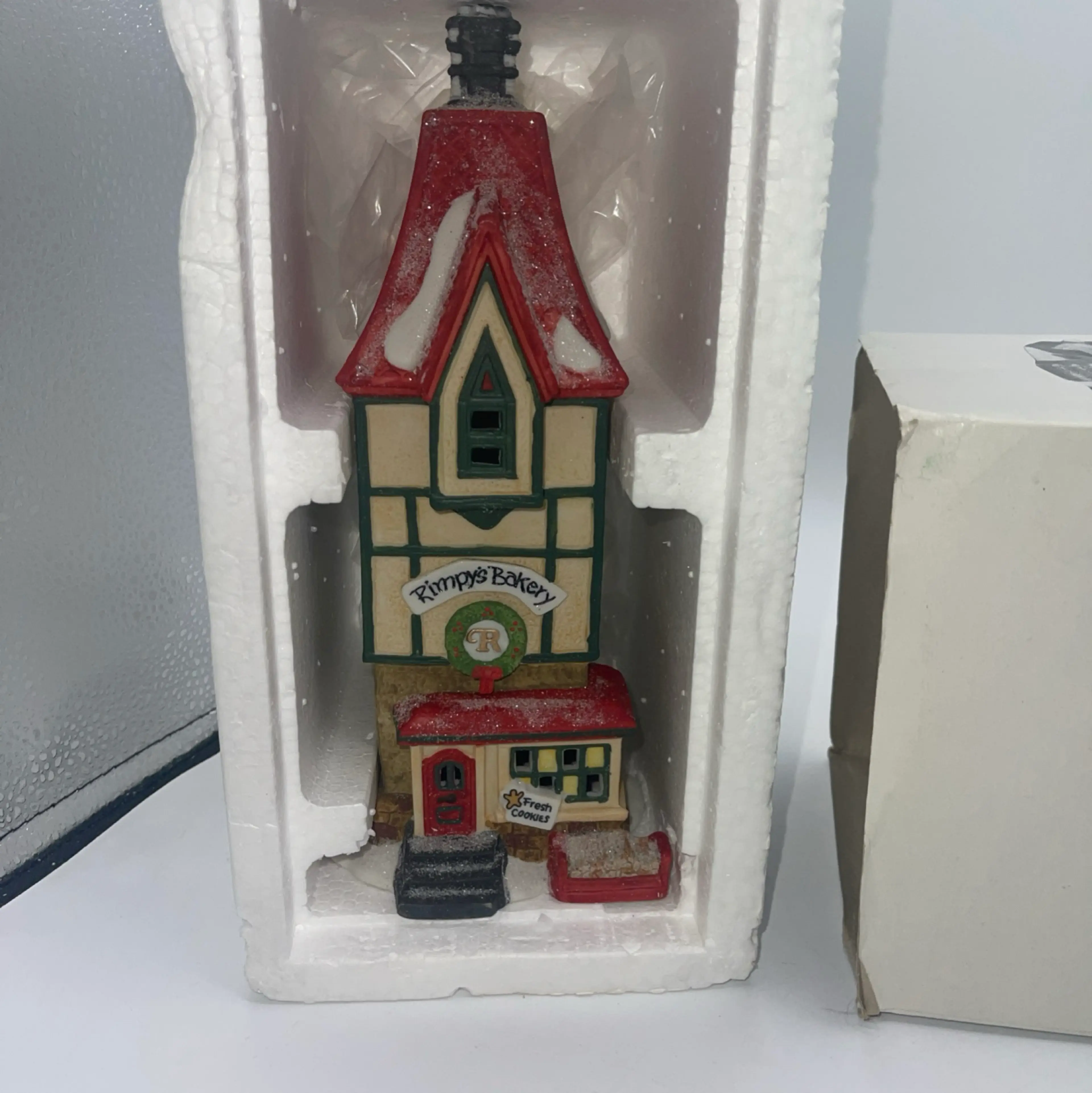 Image 2 of 6