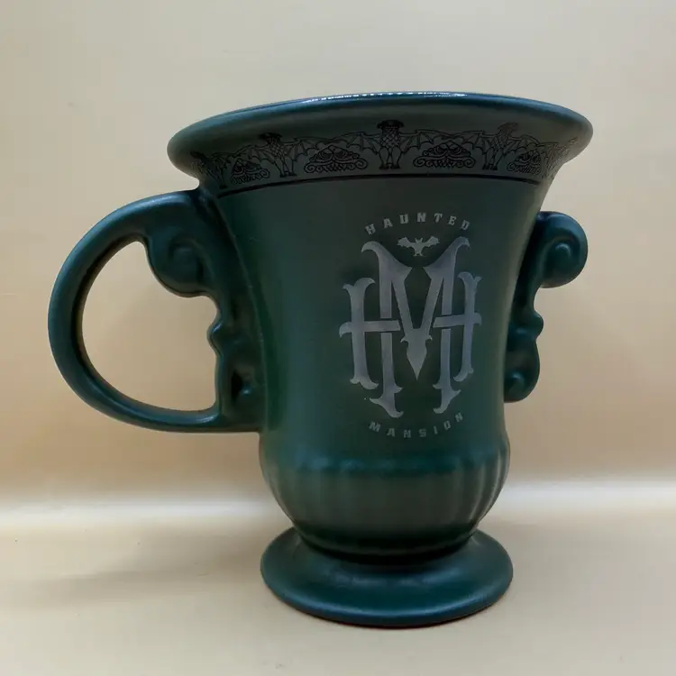 Disney Parks Exclusive Haunted Mansion Lace Bats Matte Emerald Green Big Urn Mug 5”