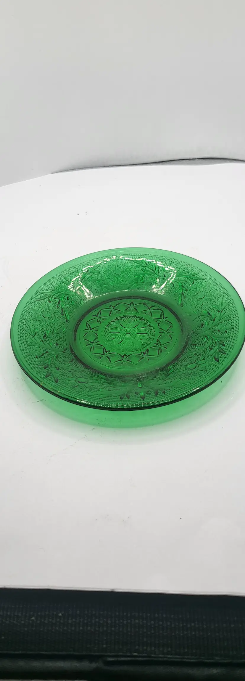 Vintage Green Anchor Hocking Glass Sandwich, Under or Custard Plate 4.5"