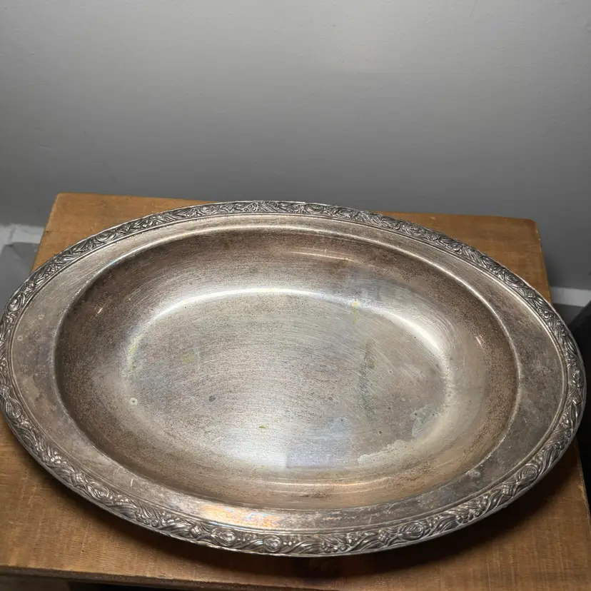 Oneida Silver Plate Serving Bowl