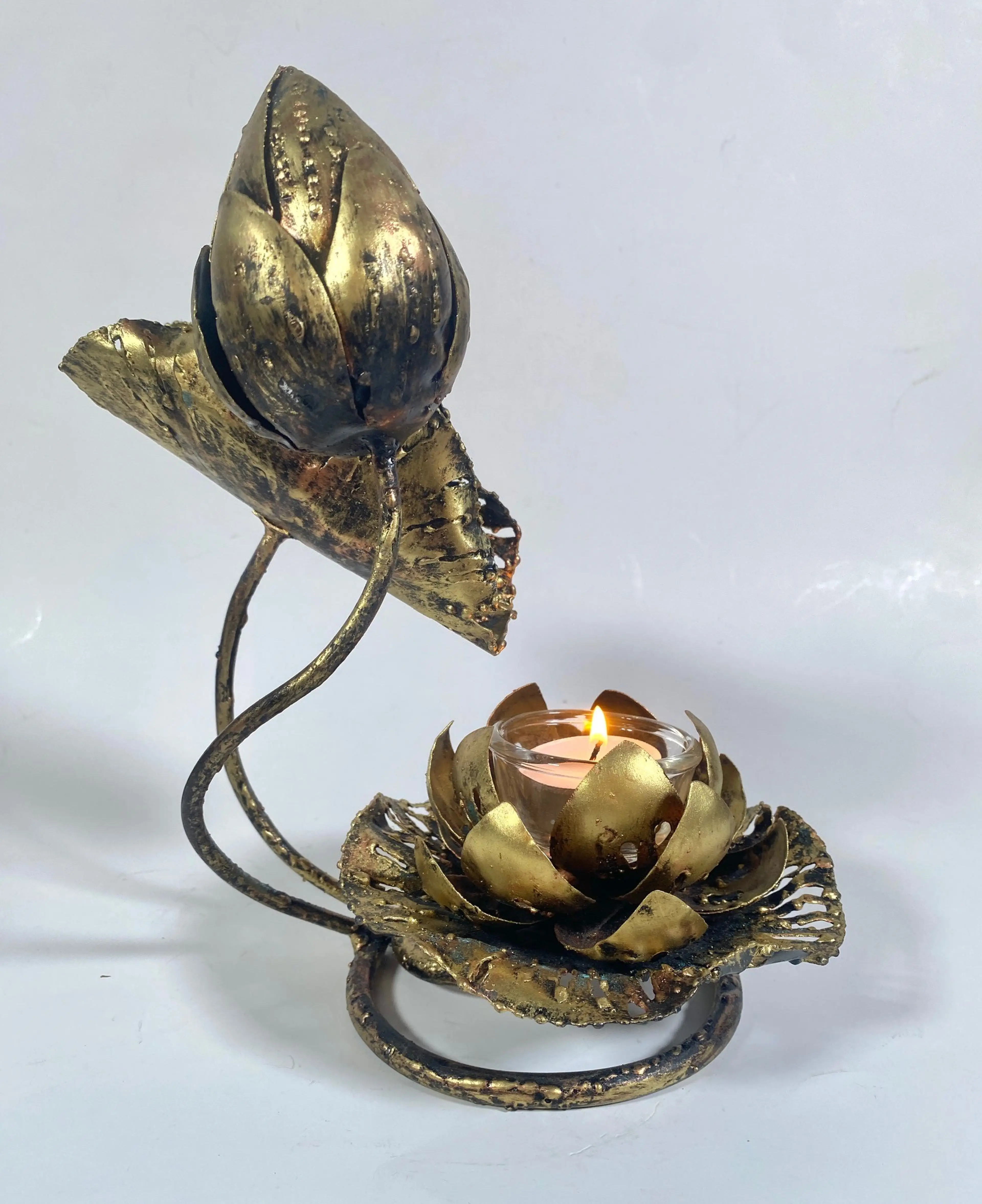 Image 4 of 23