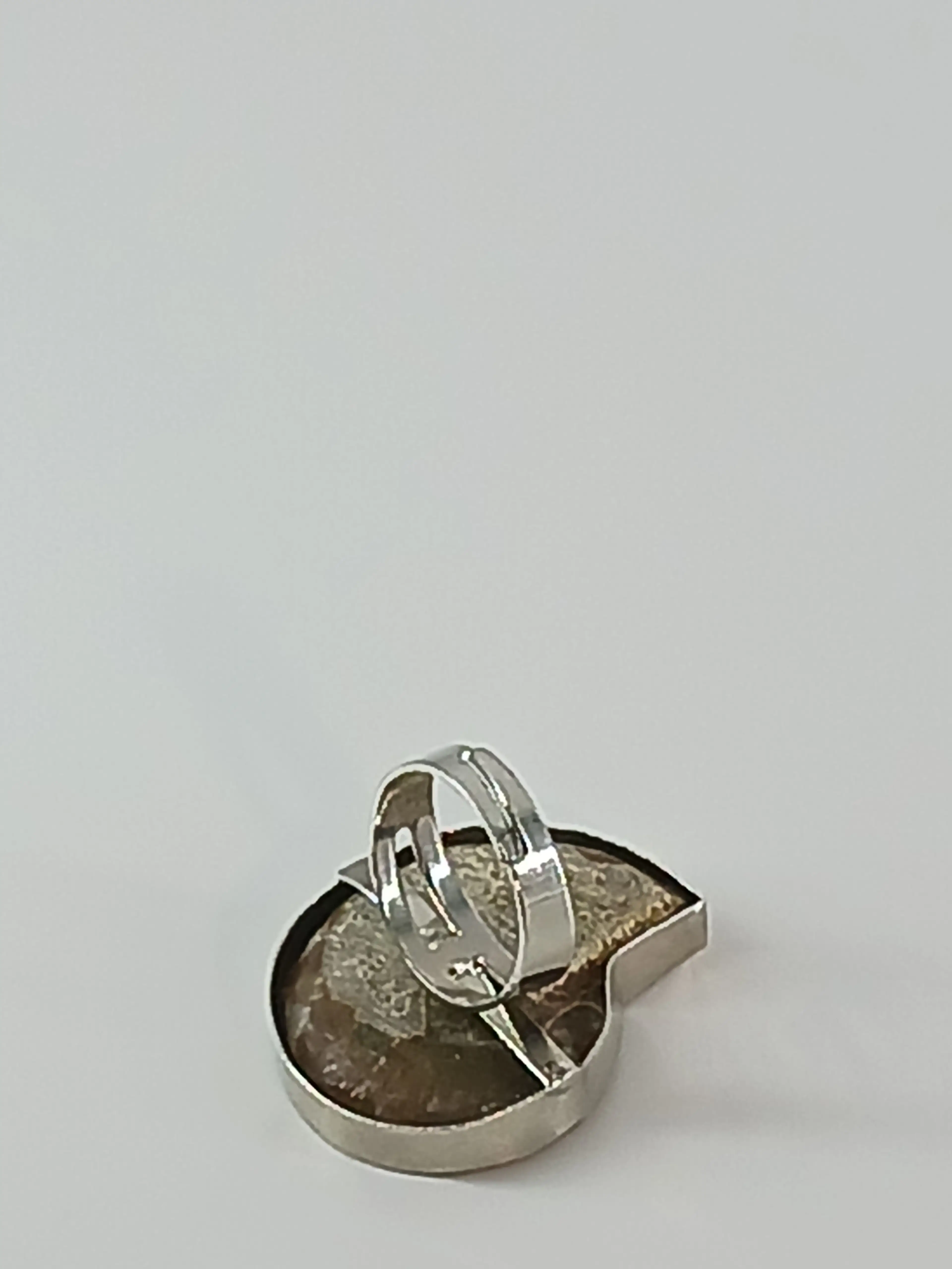 Image 3 of 3