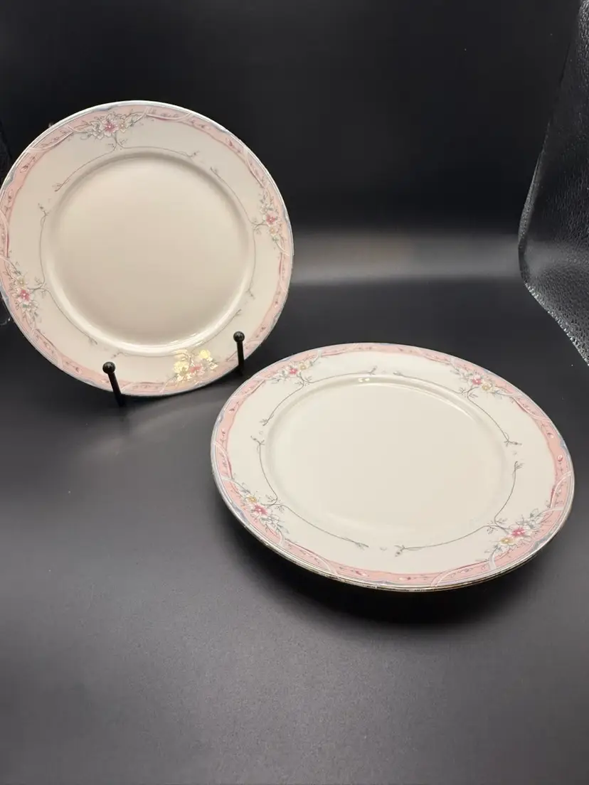 Set of 2 Lenox Emily Bread and Butter Plates