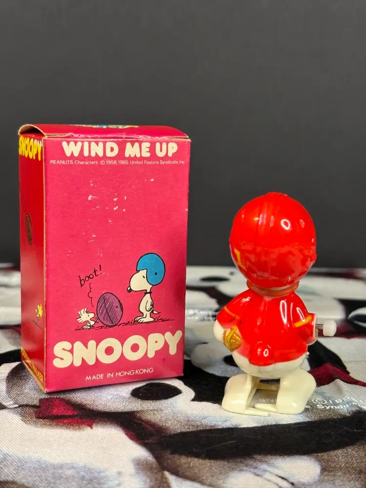 Snoopy Football Windup Walker