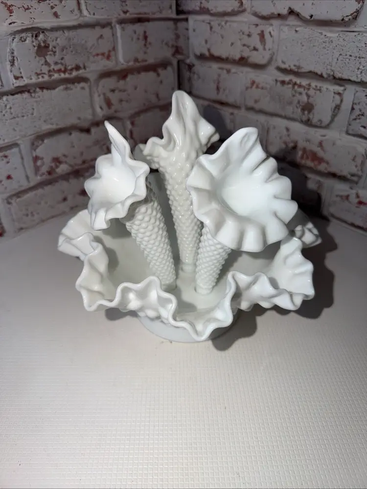 Fenton Epergne Hobnail Milkglass Vintage Collectable Centerpiece 3 Horn Buds