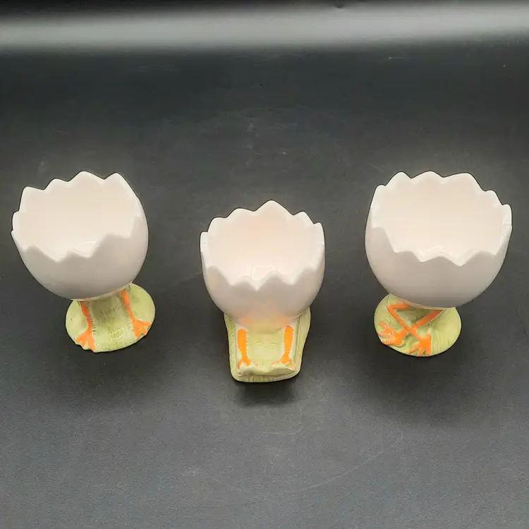 Vintage Egg Cups Broken Egg Shell Chicken Legs Easter Set of 3 TasteSetter Japan