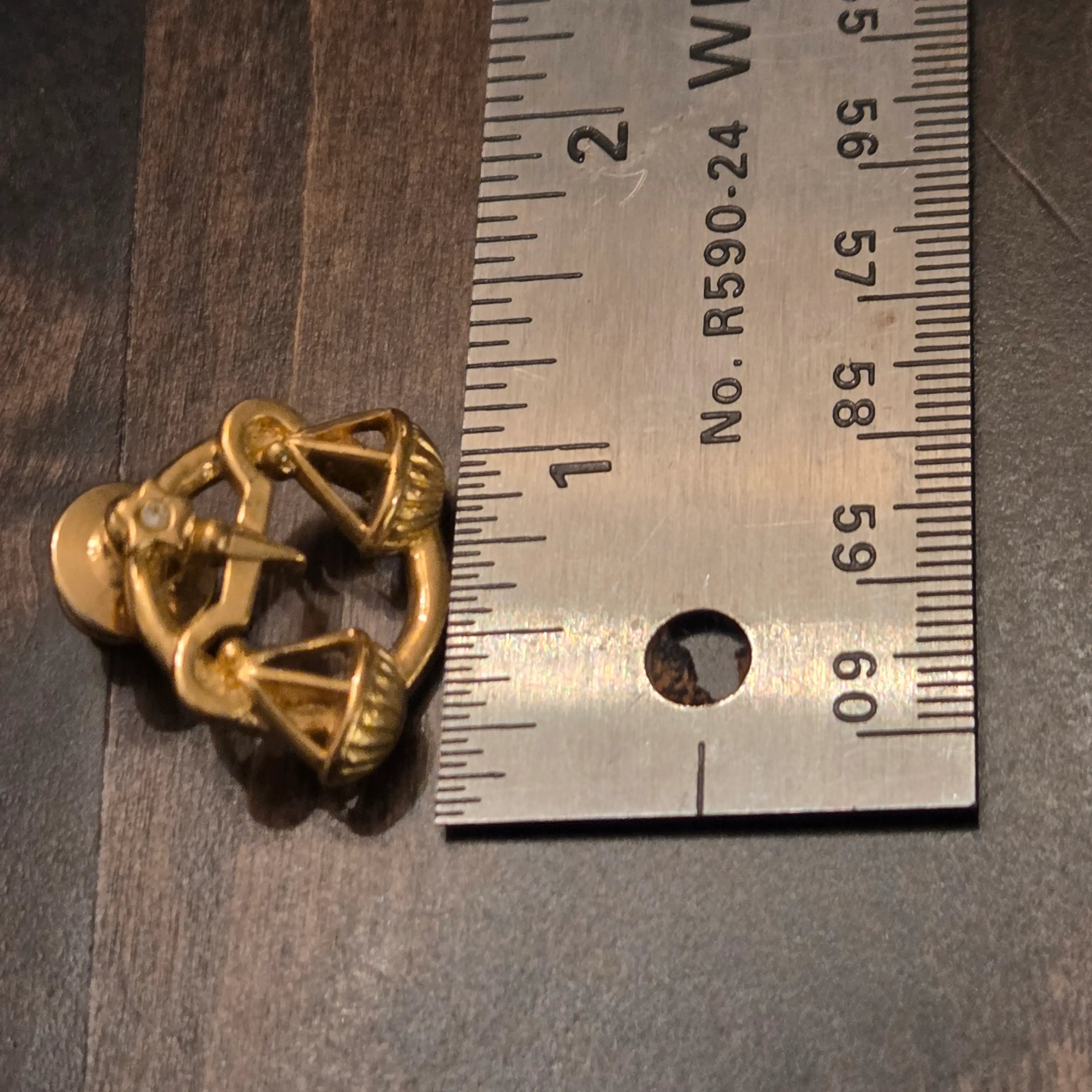 Image 4 of 4