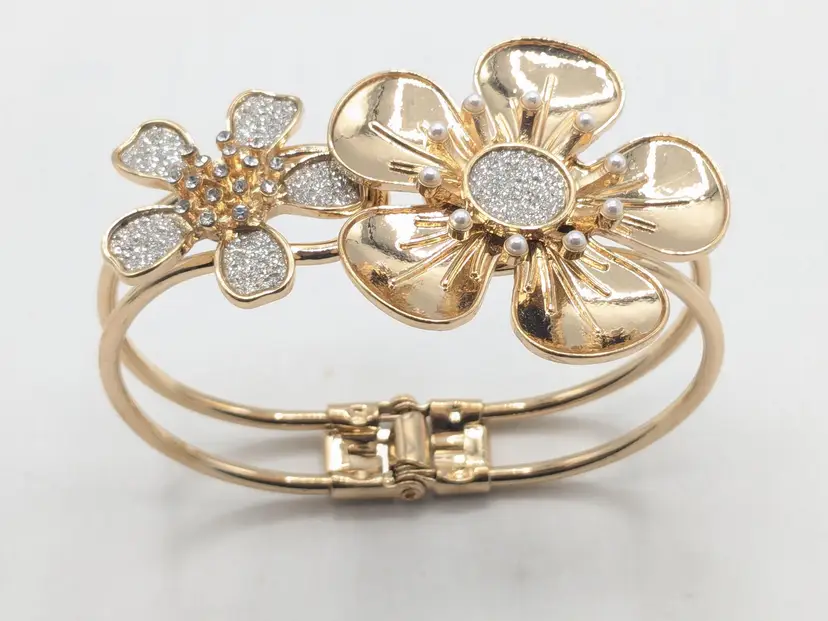 Gold Tone Floral Bangle Clamper Bracelet