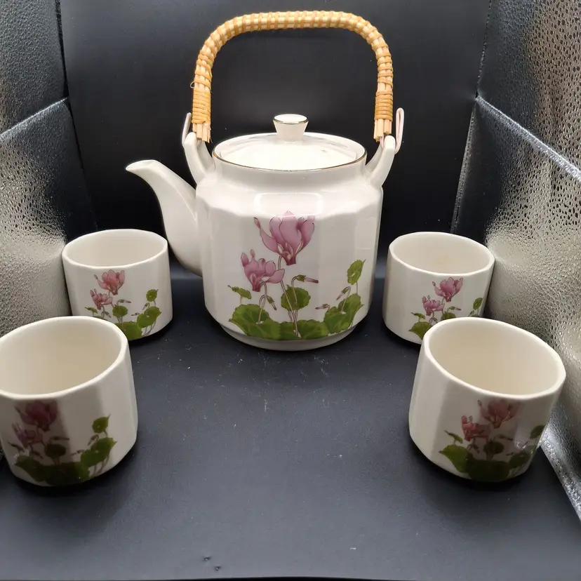 Otagiri Japan Ceramic Tea Set Cyclamen Pink Flower Design Bamboo Handle 4 Cups