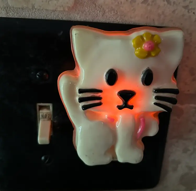 Vintage Hello Kitty Nightlight