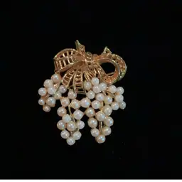 Vintage Goldtone M. Jent Brooch. Goldtone Ribbon With Hanging Faux Pearl Grapes.