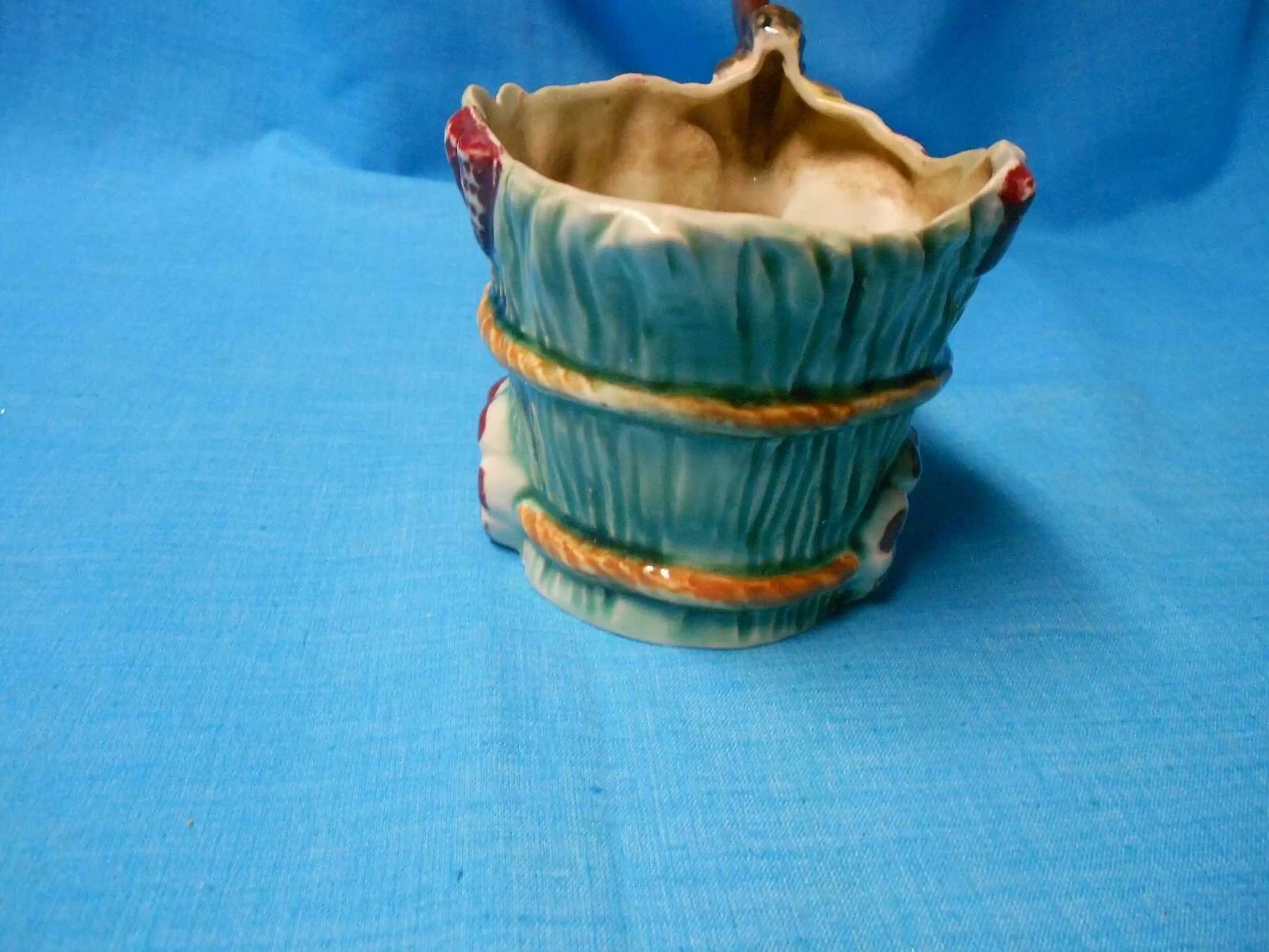 Image 2 of 6