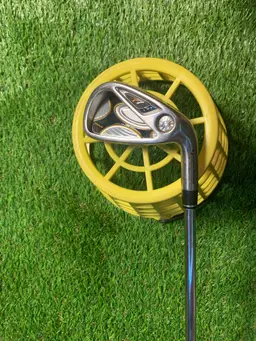 Taylormade r7 - 4 Iron - Right Handed