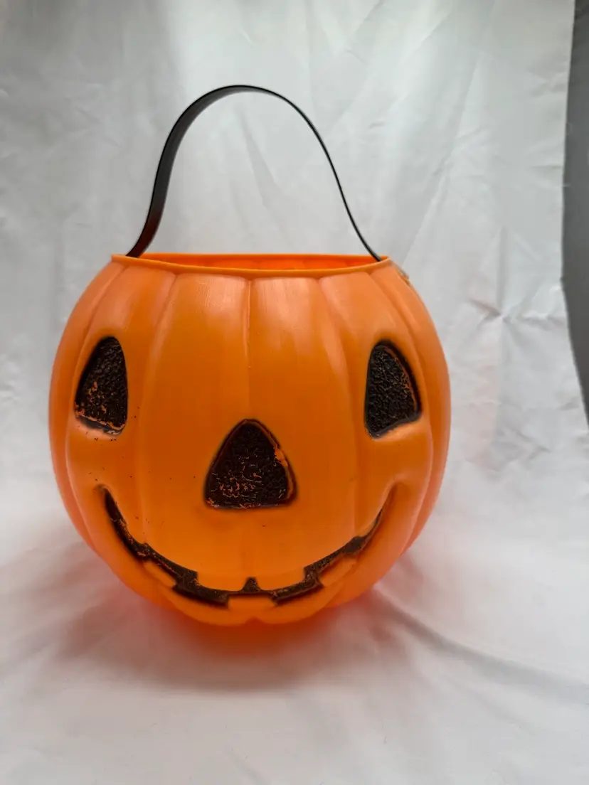 VTG AJ Renzi Blow Mold Pumpkin