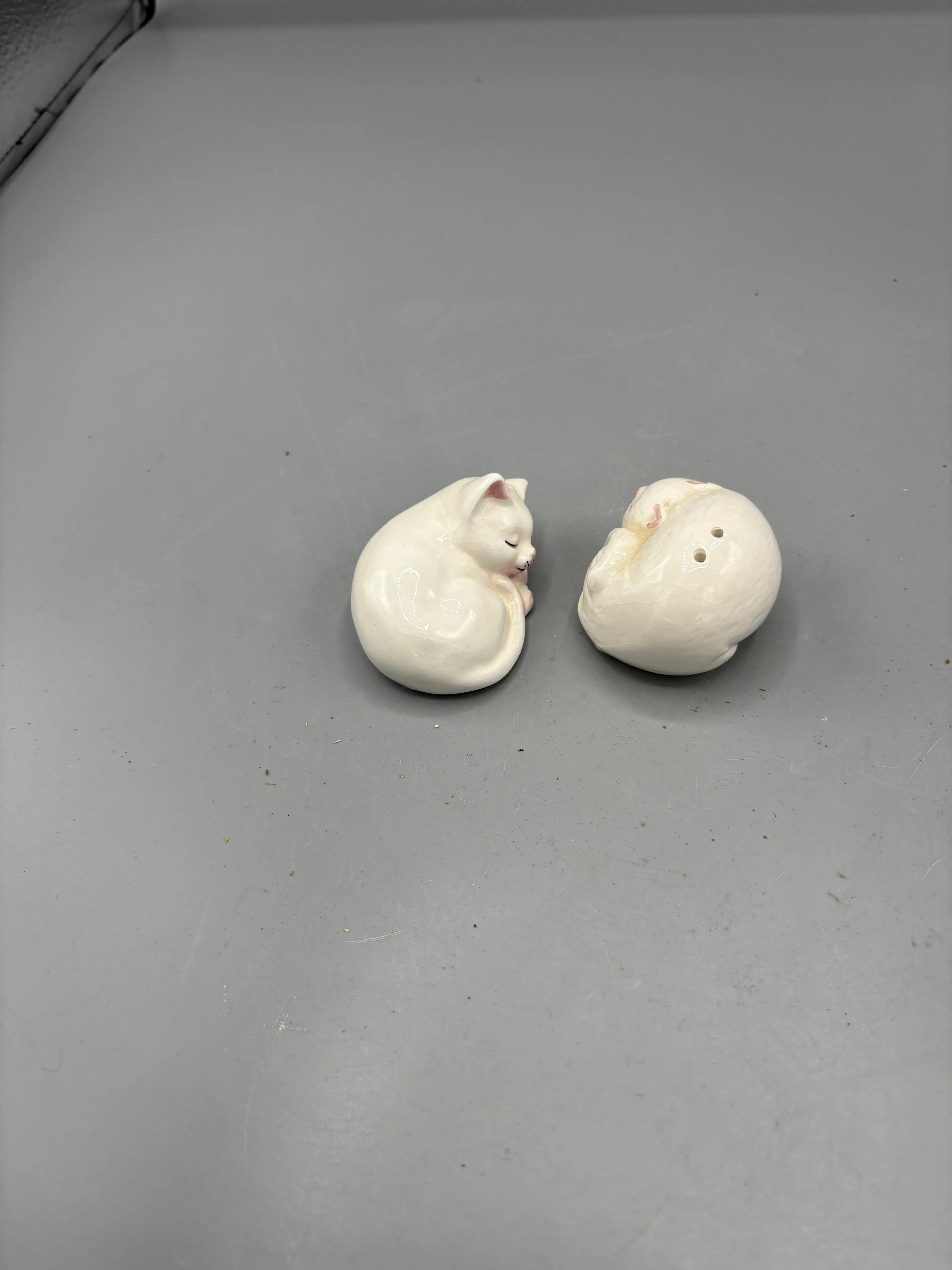 Image 2 of 4
