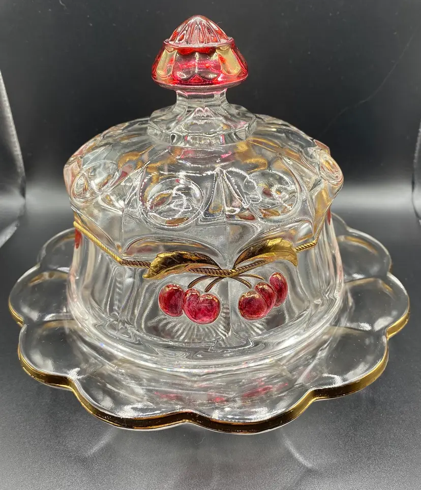 Mosser Round Covered Dish