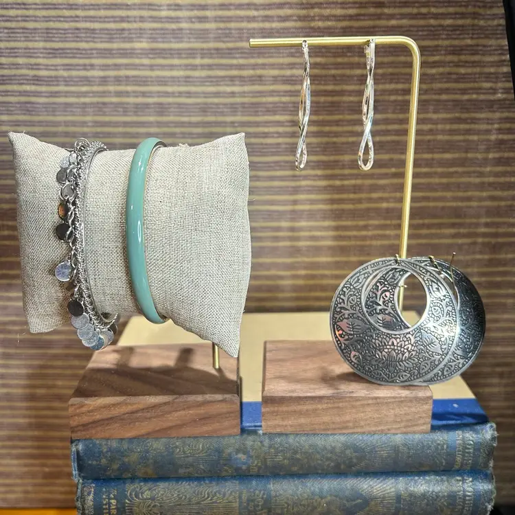 Coordinated Jewelry Set - NY, Express, Aeropostale