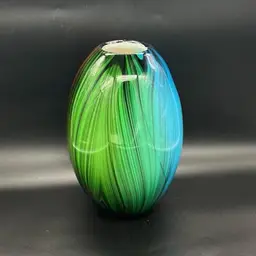 Crate & Barrel Tiki Cased Art Glass Vase Green Blue Amber Feather Wood Grain 11”