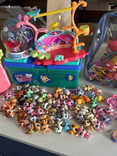 Littlest Pet Shop !!