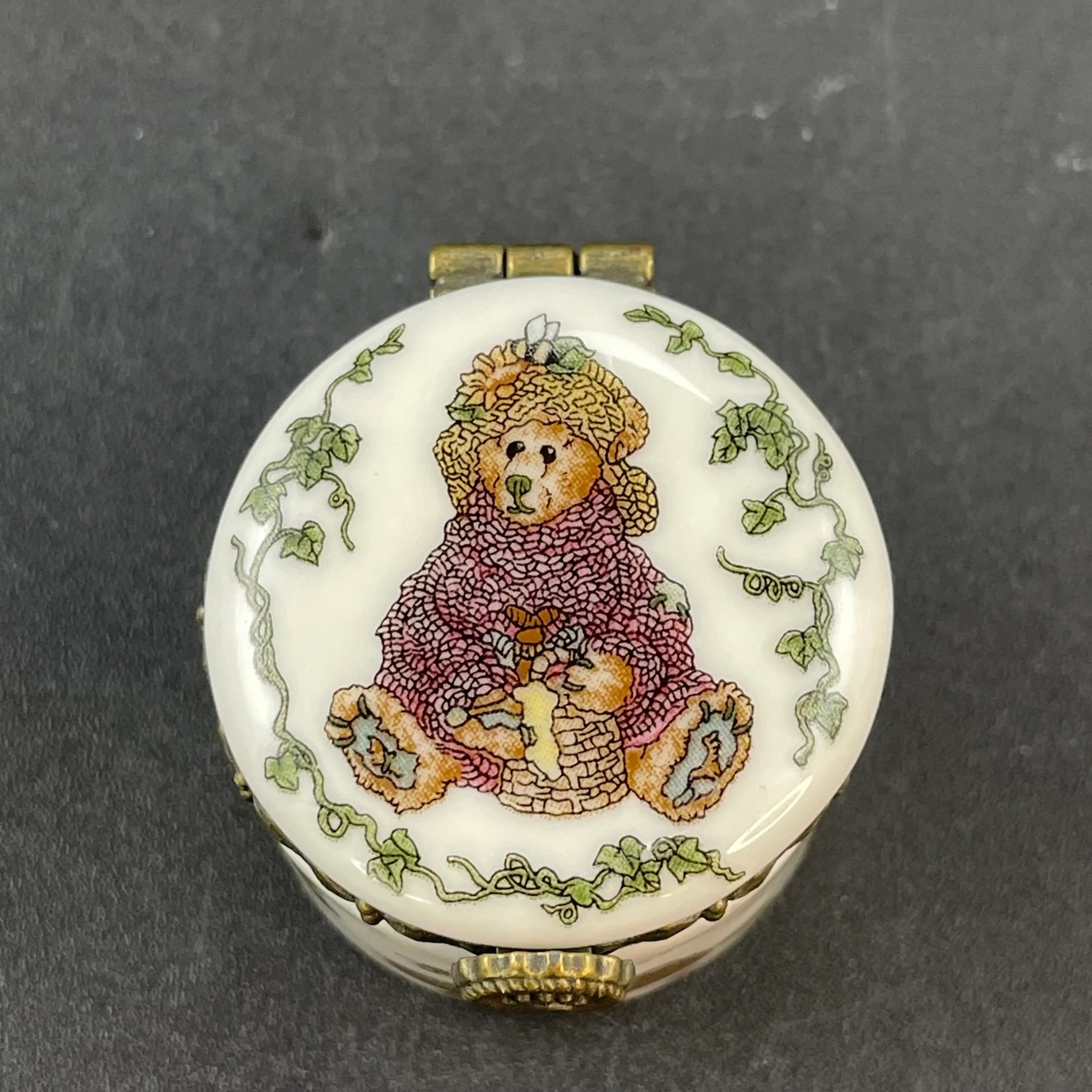 Image 3 of 11