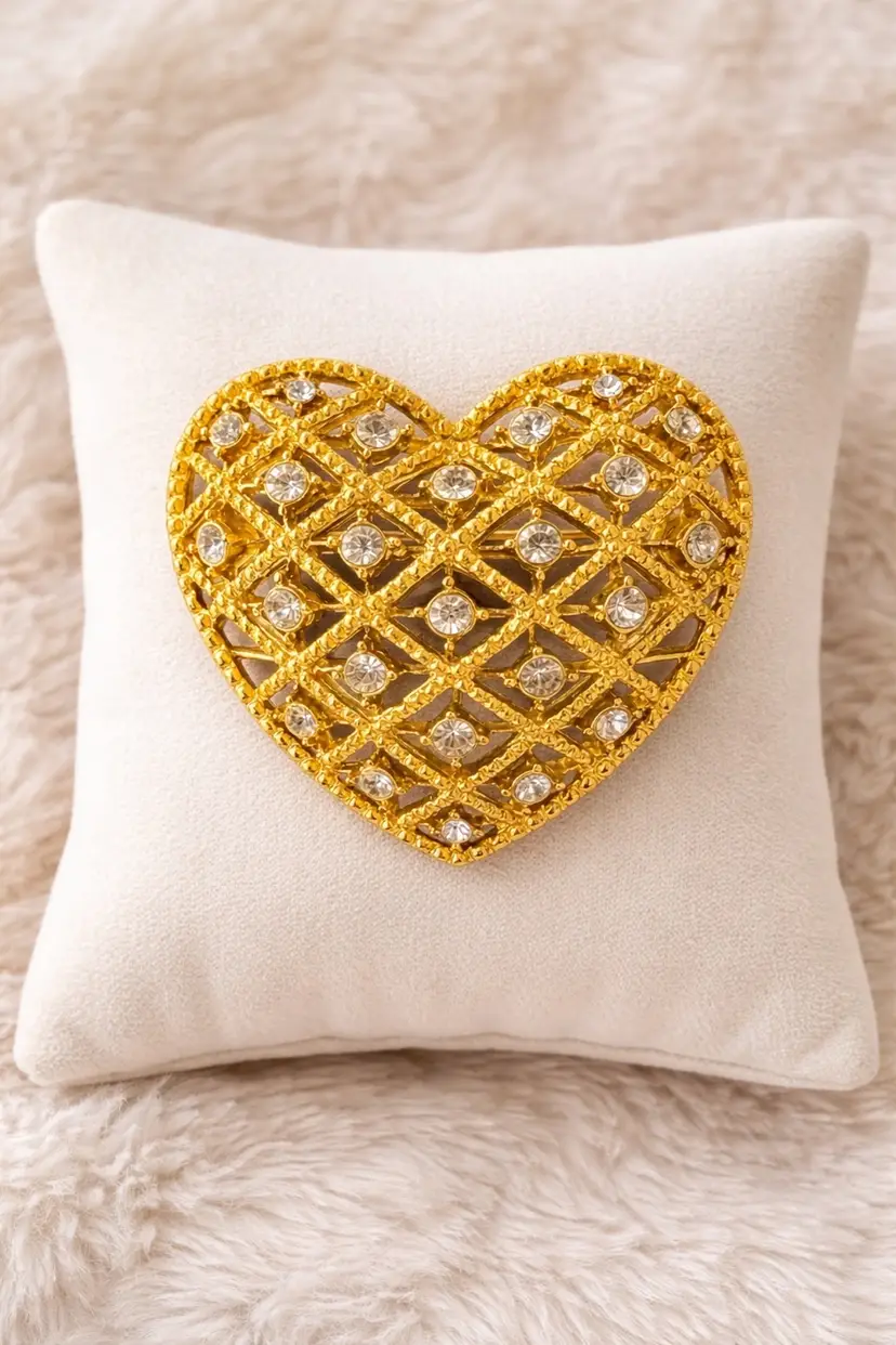 Vintage Gold Tone Rhinestone Heart Brooch Pin Filigree Lattice Statement Pin