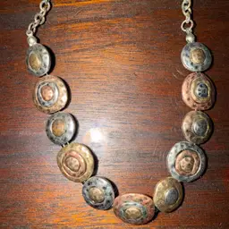 Vintage Artisan Unsigned Mixed MetalsHammered beads Necklace